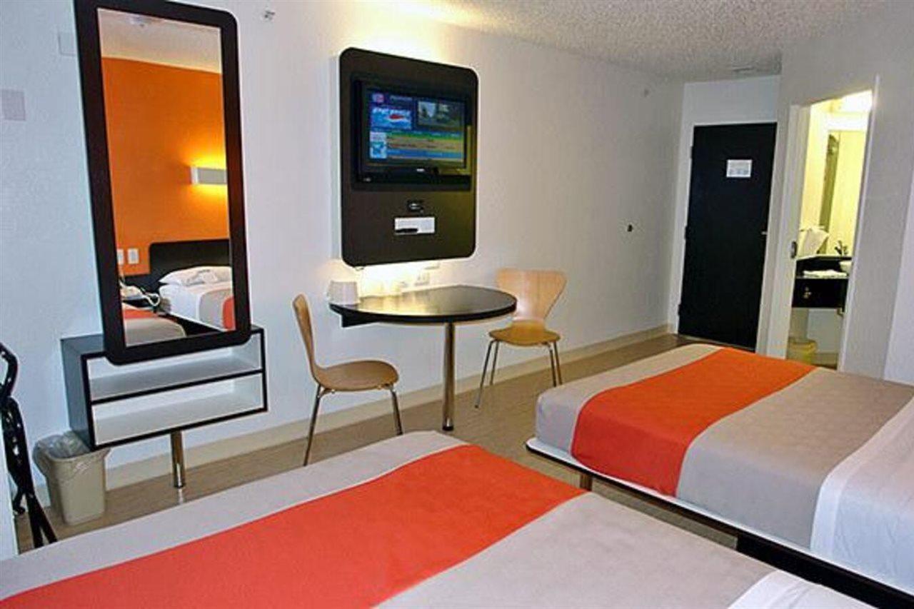 Motel 6-Irving, Tx - Dfw Airport North Zewnętrze zdjęcie