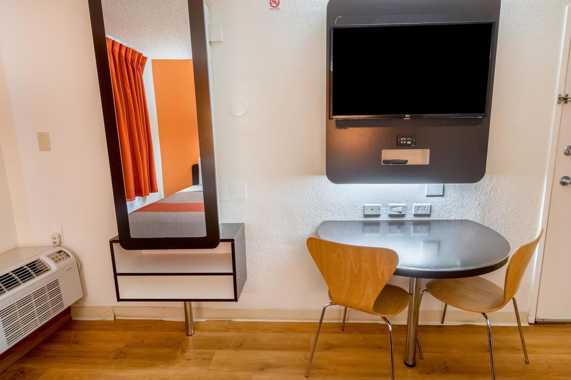 Motel 6-Irving, Tx - Dfw Airport North Zewnętrze zdjęcie