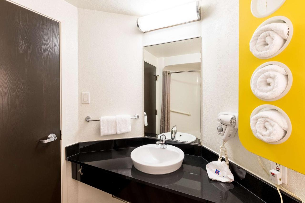 Motel 6-Irving, Tx - Dfw Airport North Zewnętrze zdjęcie