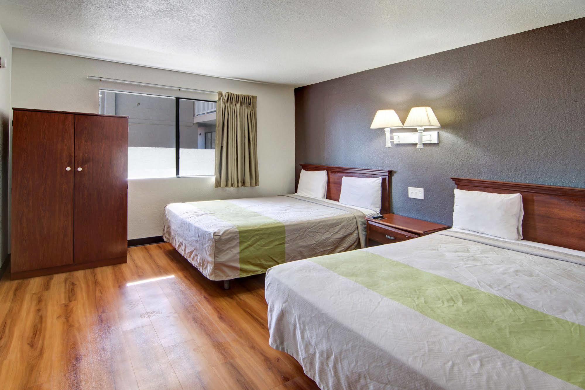 Motel 6-Irving, Tx - Dfw Airport North Zewnętrze zdjęcie